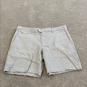 Banana Republic Men's Pinstriped Shorts